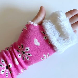 Girl's Pink Snowflake Arm Warmers / Fingerless Gloves image 3