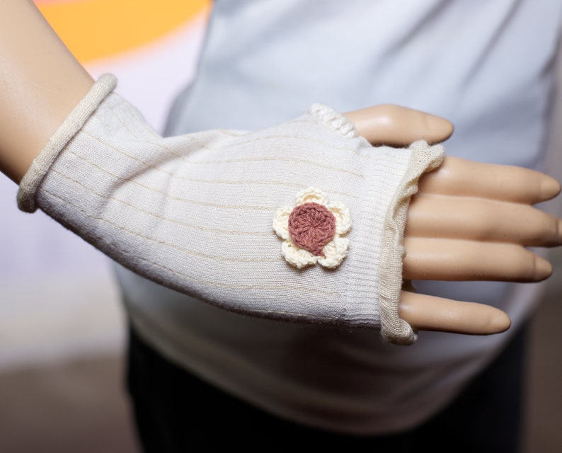 Cream and Brown Ruffled Fingerless Gloves image 1