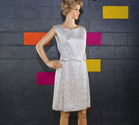 Vintage 1960s Quilted Metallic Dress | Small / Me… - image 1