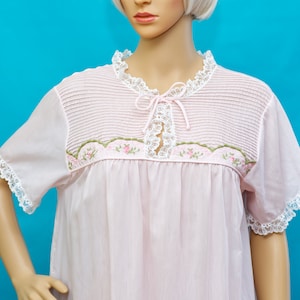 Vintage 1970s Pink Nightgown | Medium / Large | 2