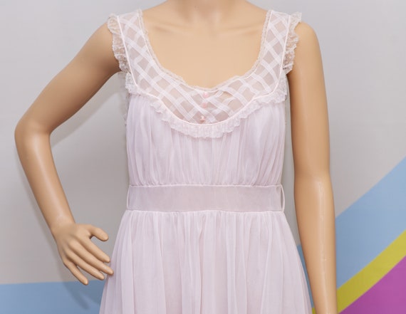 Vintage 1950s Pale Pink Nightie | Small / Medium … - image 3