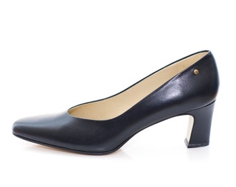 Vintage Etienne Aigner Navy Blue Pumps | Size 8