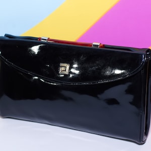 Vintage 60s/70s Black Patent Handbag with a Lucite Handle