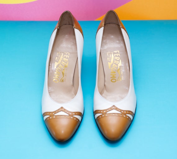 Vintage 1980s Ferragamo Tan and White Brogue Pump… - image 4