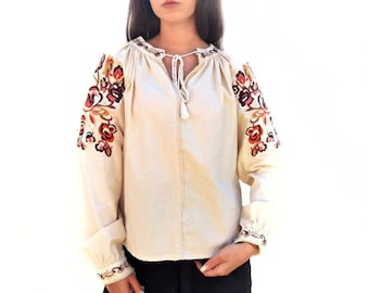 Ukrainian Linen embroidery Vyshyvanka shirt Ivory women's embroidered blouse Summer Ukrainian Flower embroidered linen top Ethnic blouse