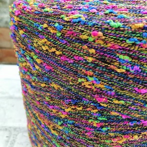 Multicolor Fantasie Boucle Baumwolle Viskose Italien Garn, Buntes Sommergarn, Webgarn, Häkelgarn, Handstrickmaschinenstrickgarn