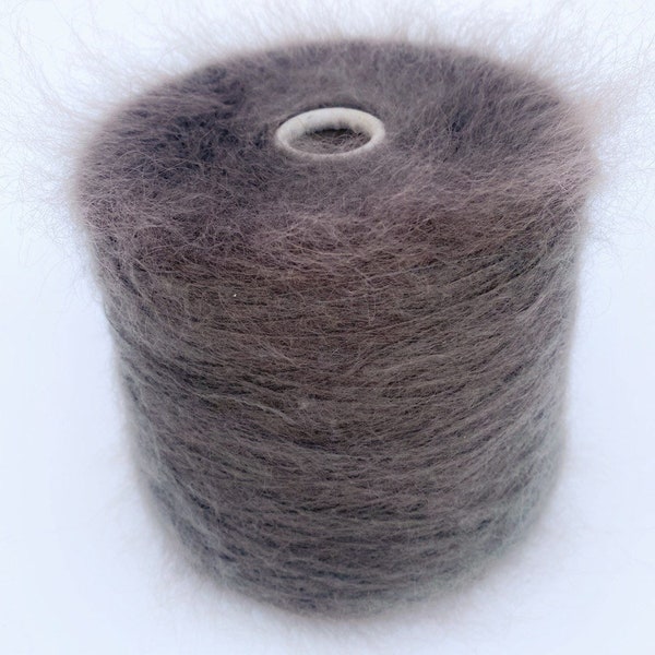 Weiches khaki Kid Mohair italienisches flauschiges Garn auf Kone pro 100g / 950m, Handstricken Häkelgarn, Mohair Italien Garn, luxuriöses Garn