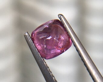 1.28 Ct Natural Unheated Pink Sapphire | Sugarloaf | VVS | Certified