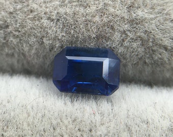 0.64 ct Natural Heat Vivid Blue Sapphire | Octagonal | CGTL Certified