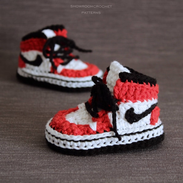 Crochet PATTERN. baby sneakers.