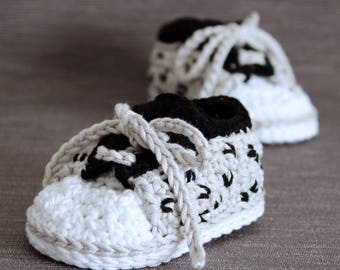 Crochet PATTERN  baby sneakers with cheetah print