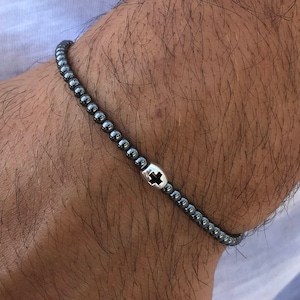Minimale kralenarmband, kruisarmband, herenarmband, kleine armband, kruissieraden, cadeau voor hem, gemaakt in Griekenland.