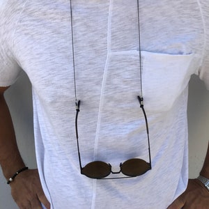 Herenbrilketting, zwarte brilketting heren, zonnebrilketting, zwarte zonnebrilketting, zonnebrilveter, zonnebrilhouder heren.