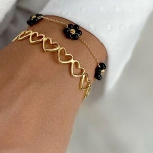Bracelet coeur en or, bracelet fleur, bracelets en or, manchette coeur, cadeau pour elle, en argent sterling plaqué or 925, fabriqué en Grèce.