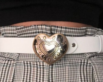 Vintage Vicenza Belt Large Heart Buckle Genuine Italian Calfskin Leather SZ 30 Vintage Vicenza White Genuine Calfskin White Leather Heart  main image 3
