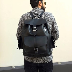 Mochila de cuero para hombre, mochila de cuero, mochila de cuero negra, bolso de trabajo, fabricada en Grecia con cuero de grano completo, EXTRA GRANDE.