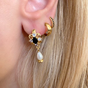 Gold Hoop Earrings, Dainty Earrings, Minimal Earrings, Tiny Hoops, Gift for Her, Made in Greece.