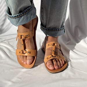Sandalias para hombre, sandalias griegas para hombre, sandalias de cuero con tira trasera, zapatos de verano para hombre, hechos a mano en Grecia, regalo para él. Marrón