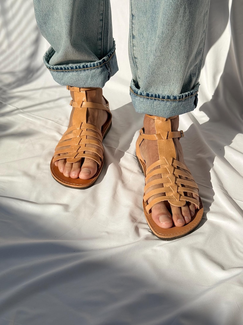 Sandalias gladiadoras para hombre, sandalias para hombre, sandalias marrones para hombre, zapatos griegos de verano, regalo para él. imagen 4