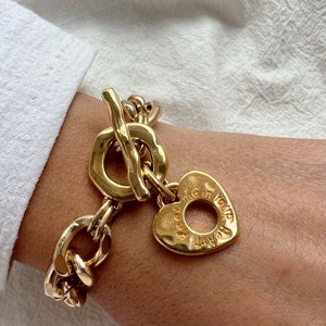 Bracelet à grosses chaînes en or, breloque coeur, bracelet coeur, breloque coeur, bracelet amour, cadeau pour elle, fabriqué en Grèce. image 3