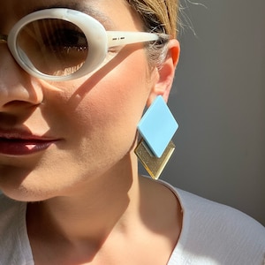 Statement Ohrringe, Ohrclips, kleine Ohrringe, quadratische Ohrringe, moderne Ohrringe, keine Ohrlöcher, Geschenk für sie, hergestellt in Griechenland.