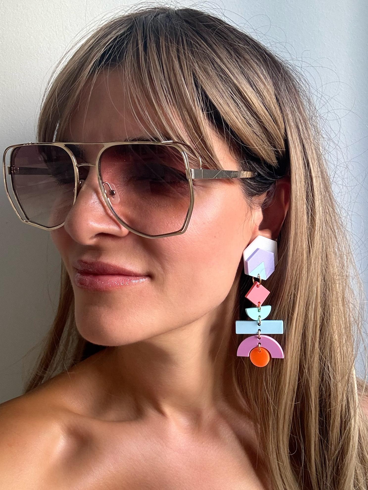 24 Grandes Boucles D'oreilles Clips En Plexiglas - Vintage - Occasion état Parfait