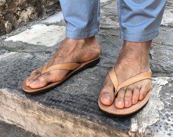 Sandales pour hommes, sandales en cuir pour hommes, tongs pour hommes, sandales d'été, sandales de plage, cadeau pour lui, fabriquées à partir de cuir véritable en Grèce.