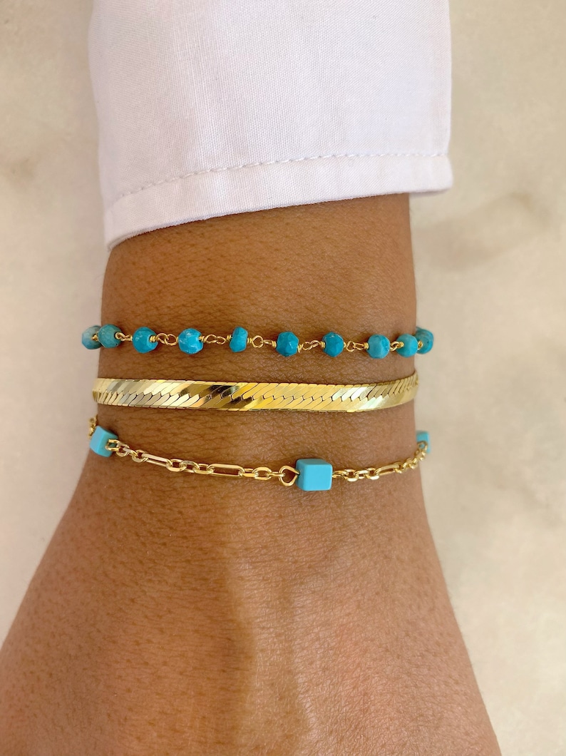 Turquoise Beaded Rosario, Turquoise armbanden, sierlijke armbanden, kettingarmband, cadeau voor haar, gemaakt van verguld sterling zilver 925. afbeelding 1