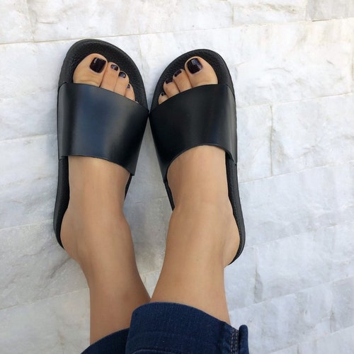 women's slide sandals leather