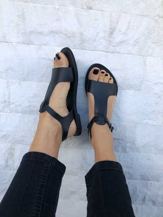 Schoenen damesschoenen Sandalen T-strap sandalen Italiaanse lederen schoen 