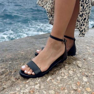 Sandals, Women Mules, Leather Mules, Black Mules, Summer Shoes, Leather Shoes, Gift for Her, Made from Full Grain Leather.