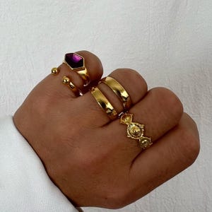 Stackable Gold Rings for Women, Minimalist Ring Set, Adjustable Fashion Jewelry, Dainty Gold Bands, Gift for Her, Everyday Rings
