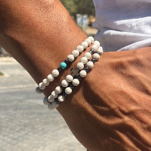 Herenarmband, armband met witte kralen, herensieraden, gemaakt in Griekenland, door Christina Christi Jewels.