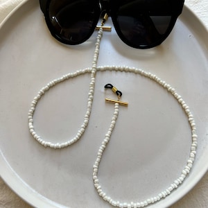 White Glasses Chain, Sunglasses Chain, Glasses Holder, Eyeglasses Chain, Laces for Sunglasses, Sunglasses Holder. (CHRISTI-LACES)