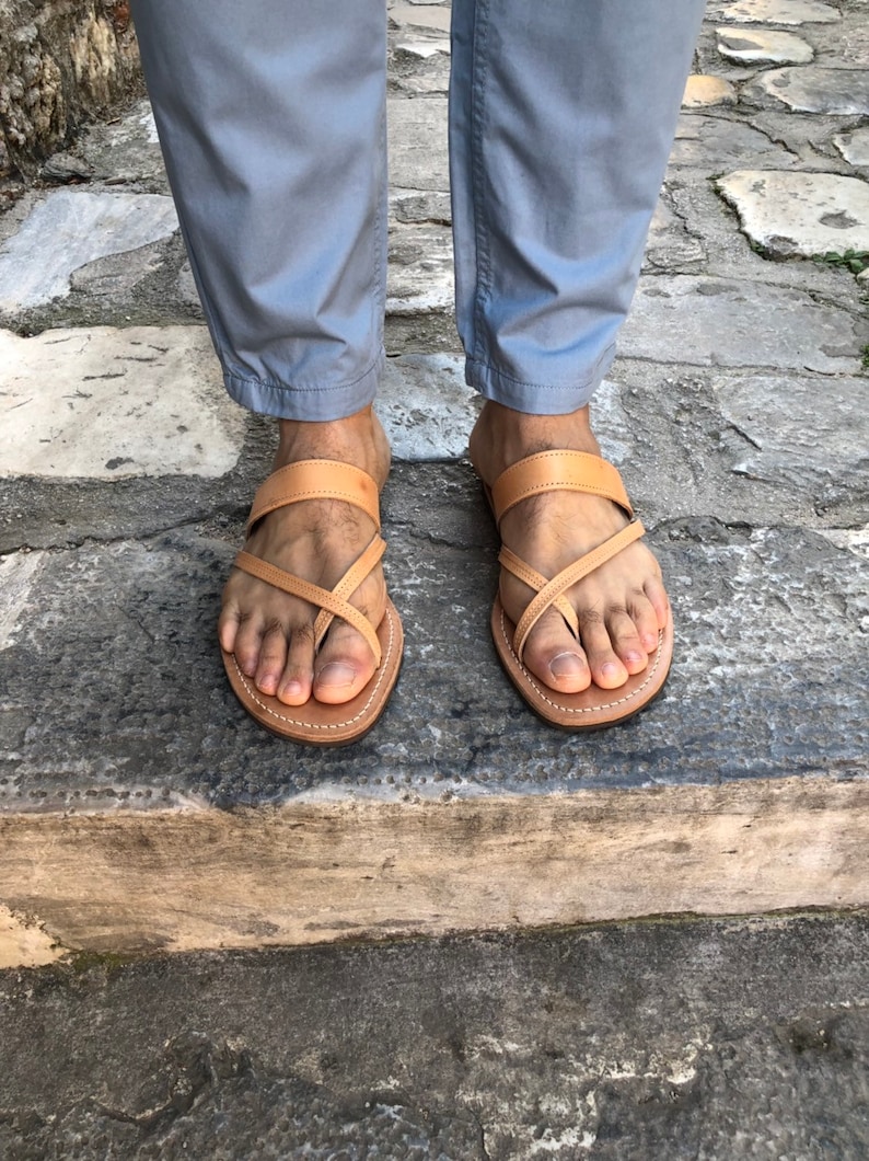 sandals men beach