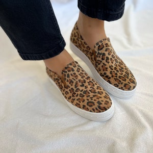 Animal Print Leather Slip On Shoes Women, Leopar Shoes, Slip Ons, Soft Shoes, Leather Shoes, Gift for Her, Made from Suede Leather.