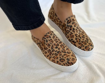 Animal Print Leather Slip On Shoes Women, Leopar Shoes, Slip Ons, Soft Shoes, Leather Shoes, Gift for Her, Made from Suede Leather.