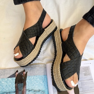 Sandalias hechas a mano, sandalias de cuero negro, sandalias con tira trasera, sandalias con tiras cruzadas, zapatos de verano. imagen 9