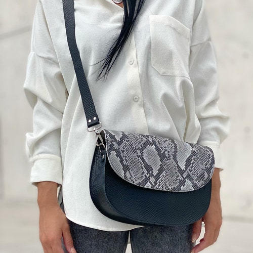 Handmade Bag, Leather Crossbody Bag, Shoulder Bag, Handbag, shops Gift for Her, Made from Full Grain Leather, Made in Greece.