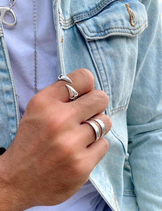 Men's Silver Ring | Oval Shape Plane Black Plate Design Ring | Silveradda