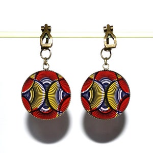 Bronze clip earrings with glass cabochons 画像 1