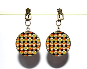 Bronze clip earrings with synthetic cabochons