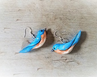 Boucles d’oreilles Bluebird sculptées à la main