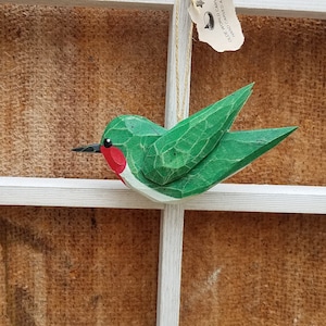 Adorno de pájaro tallado a mano (colibrí)
