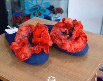 Women&#39;s Slippers Custom Made 100% Merino Wool Beautiful Felted Slippers