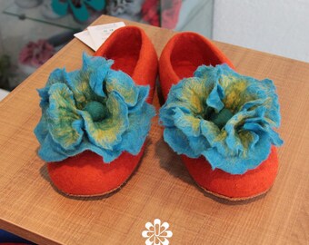 Women&#39;s Slippers Custom Made 100% Merino Wool Beautiful Felted Slippers