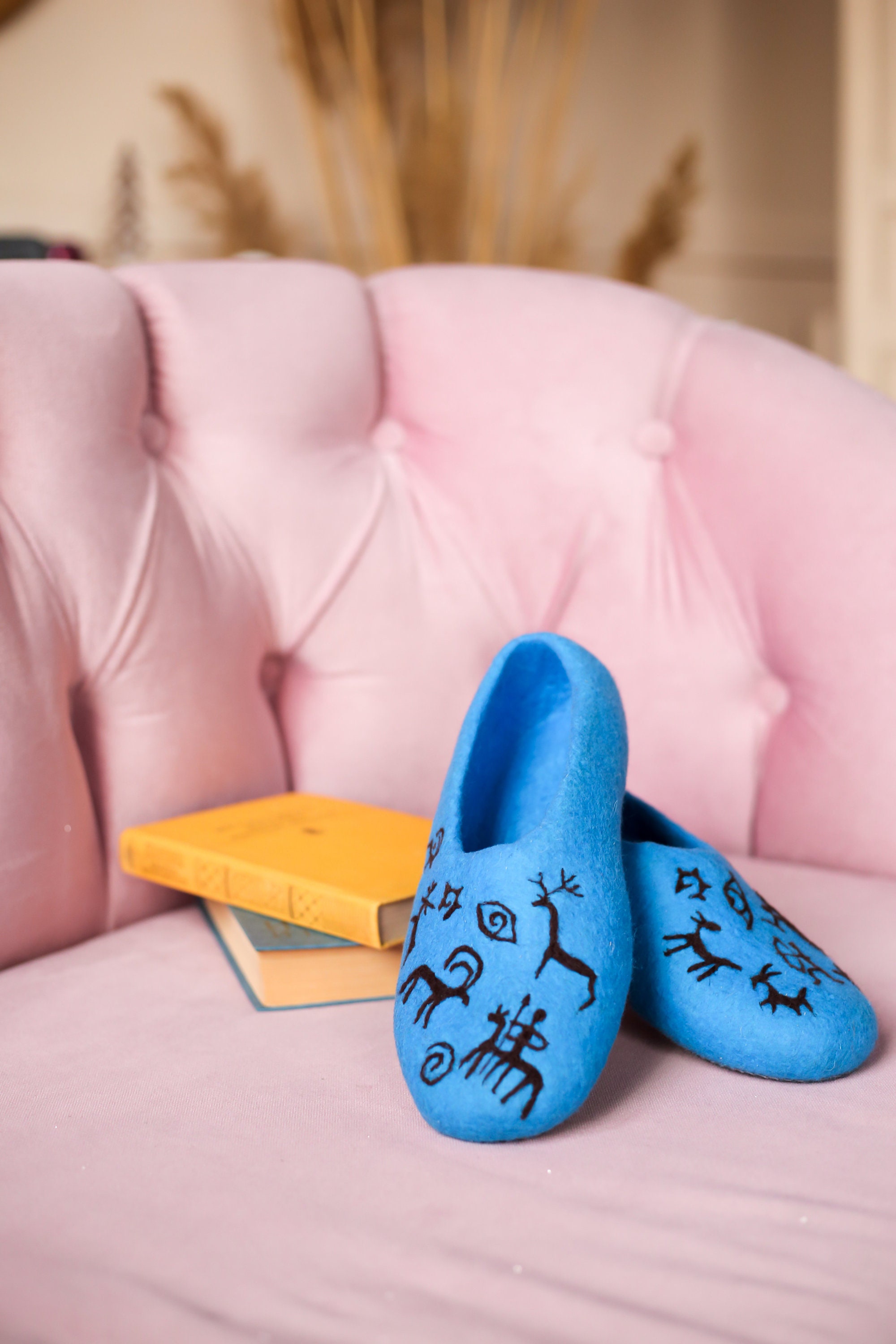 ArtSlippers - Etsy ArtSlippers - Etsy