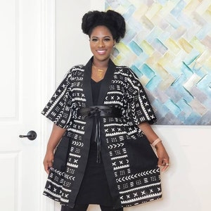 African Clothing For Women Plus Size Black and White Ankara Top with POCKETS Oversized Kimono Mudcloth Poncho Boho Top Loose Fit image 4
