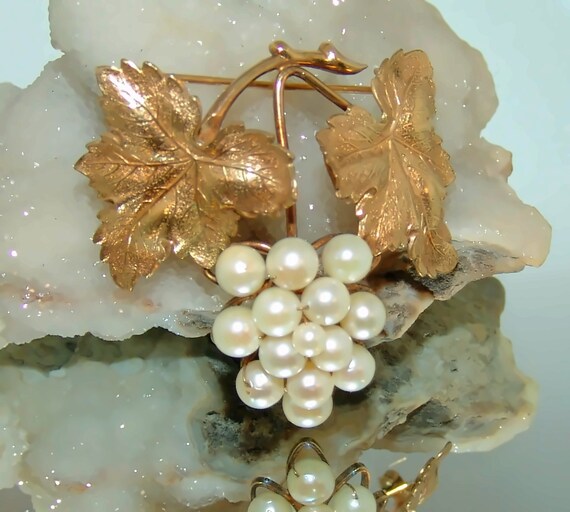 Gold Filled Vintage Cultured Pearl Grapevine Broo… - image 6