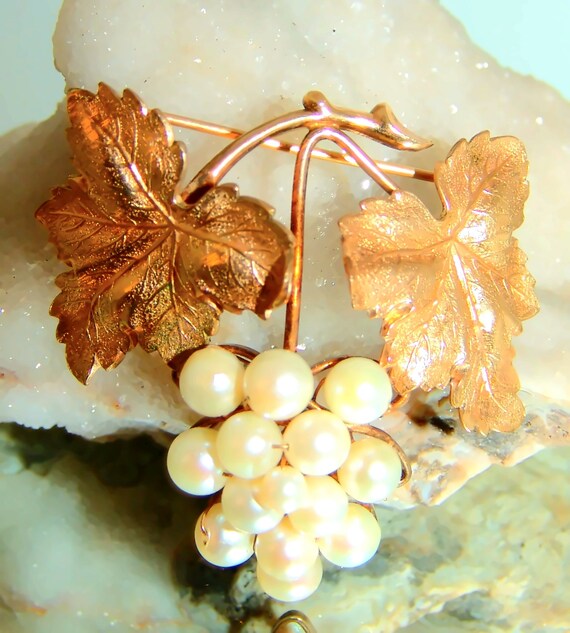 Gold Filled Vintage Cultured Pearl Grapevine Broo… - image 3